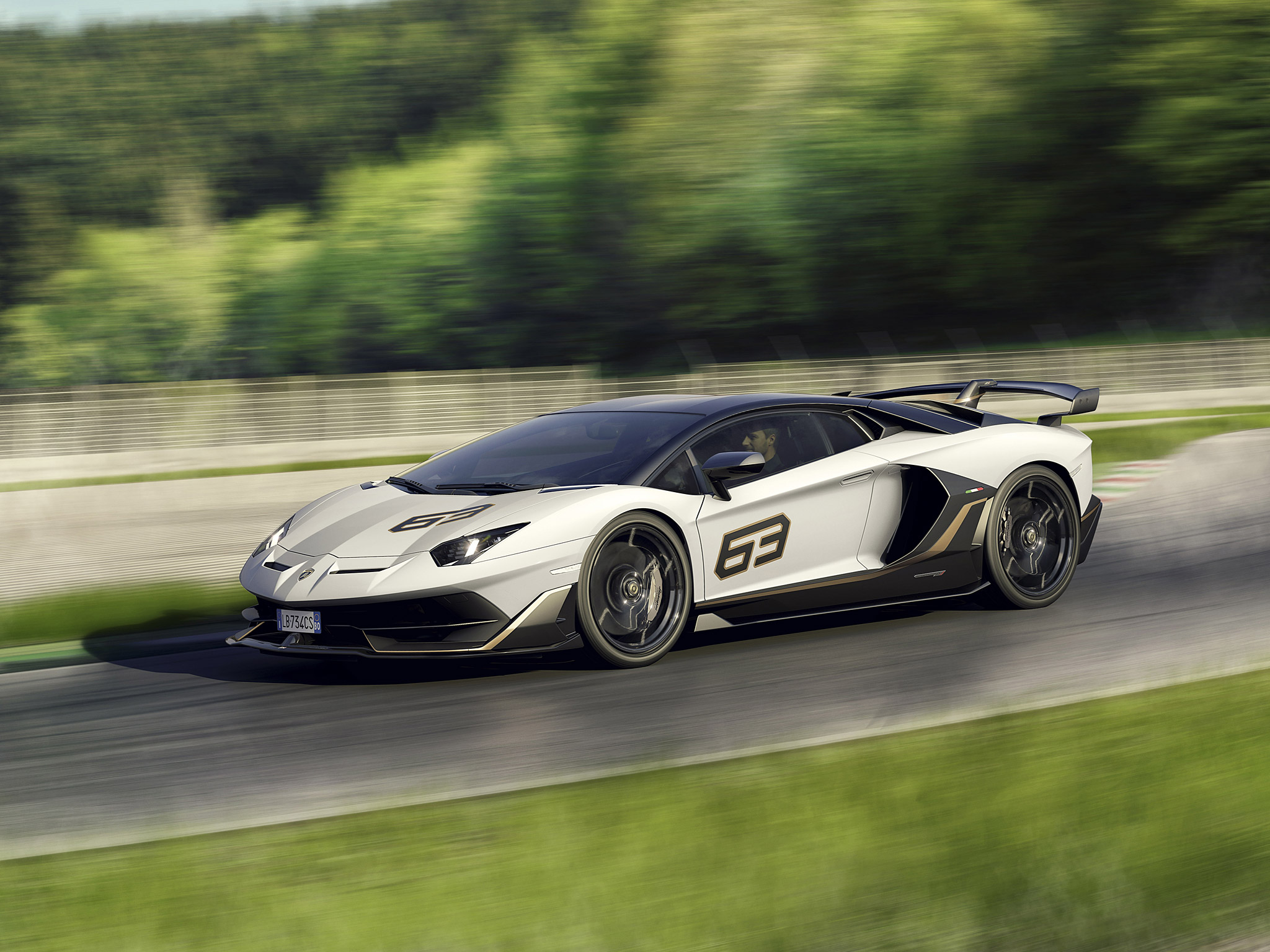 Lamborghini Aventador